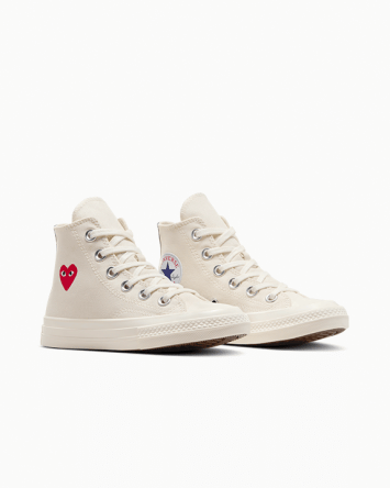 PLAY Comme des Garçons Single Heart Chuck 70