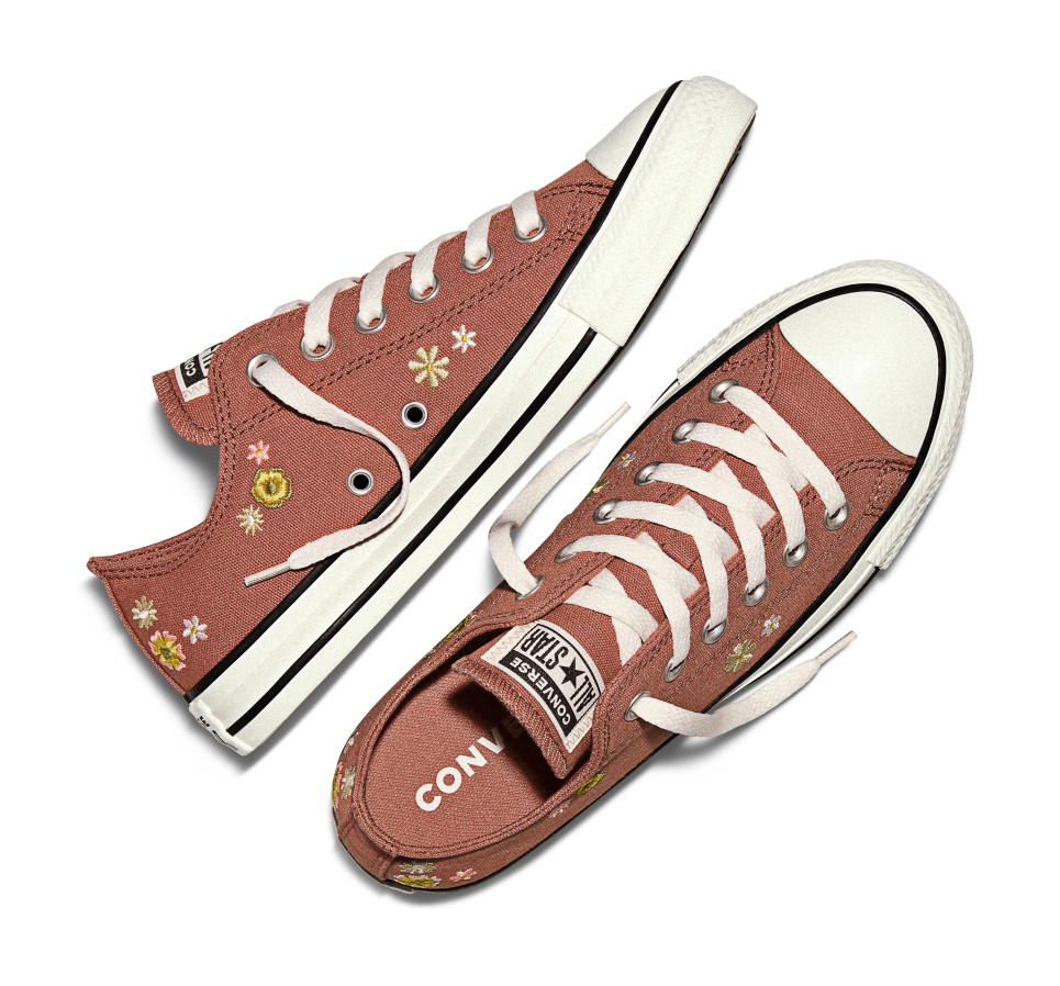 Chuck Taylor All Star Embroidered Florals