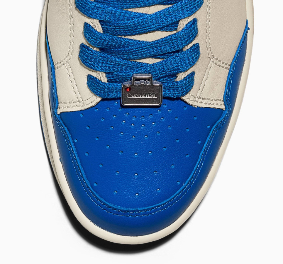 Converse x Stranger Things Weapon